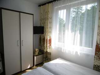 Проживание в семье Pokoje u Elżbiety Леба Двухместный номер с 2 отдельными кроватями и ванной комнатой-16